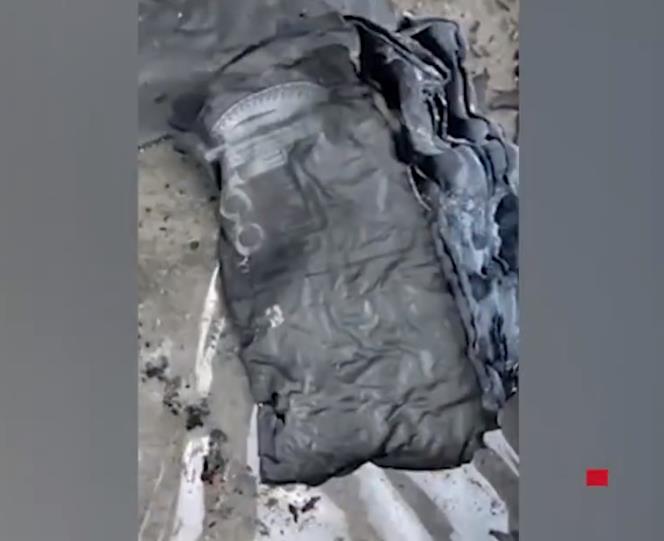 女子辛苦5年积攒30万购房款,母亲将其存入铁箱被一场大火烧毁