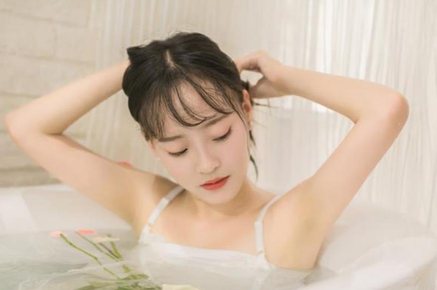 女生洗澡为什么那么慢，到底在浴室里干了什么？别害臊，或许你也会