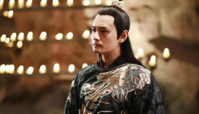 因为长得太帅,妻子倒追五年才得手,婚后两人生活甜蜜!