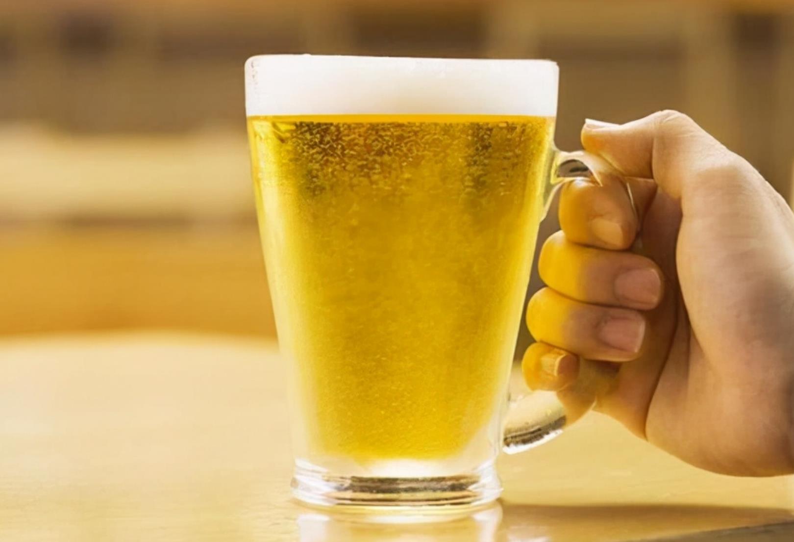 每晚一瓶啤酒,对身体有什么影响?来了解一下吧 每晚一瓶啤酒,对身体有什么影响?来了解一下吧